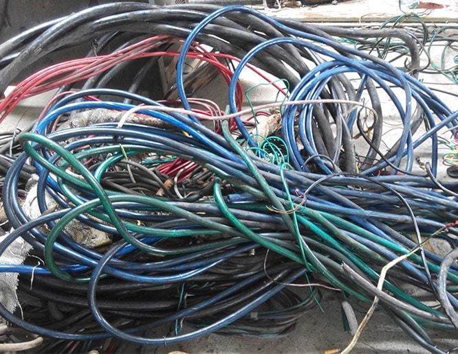 黄石工程余料废铁回收清运流程：现场整理、装车与交接要点